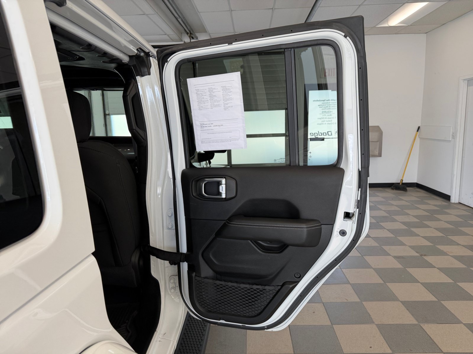 Used 2021 Bright White Clearcoat Jeep Unlimited Sahara image 35