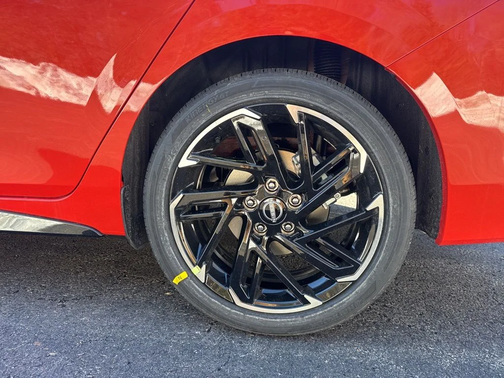 2026 Nissan Sentra SR - Photo 12