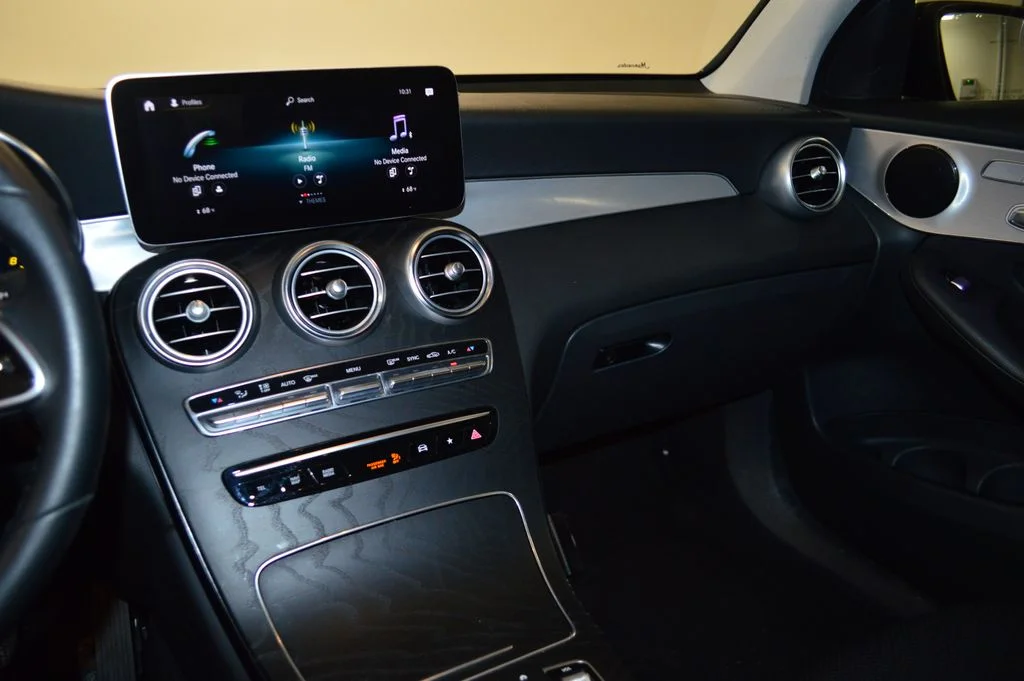 Used 2022 Black Mercedes-Benz GLC 300 image 24