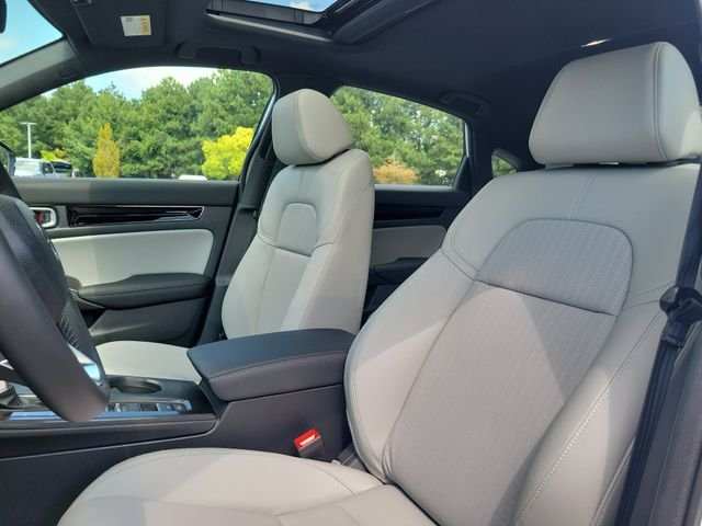 New 2026 Platinum White Pearl Honda Sport Touring image 13