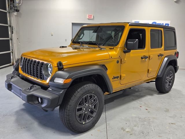 New 2026 Goldilocks Exterior Paint Jeep Sport S image 3