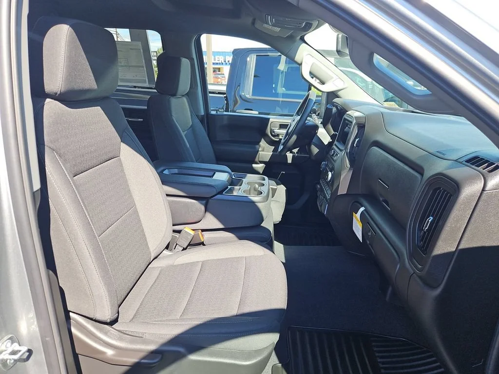 2026 Chevrolet Silverado 2500 HD Custom - Photo 28