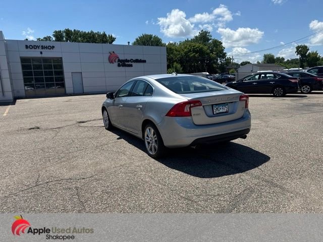 Used 2012 Silver Volvo T6 image 4
