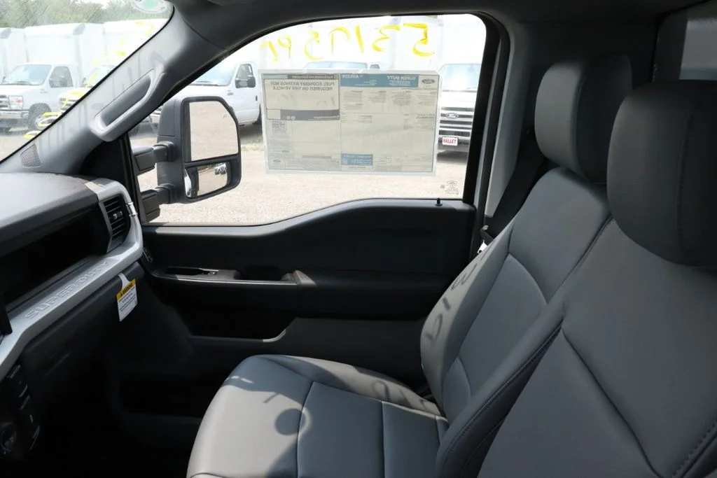 2026 Ford F-550 Super Duty Chassis Cab XL - Photo 14