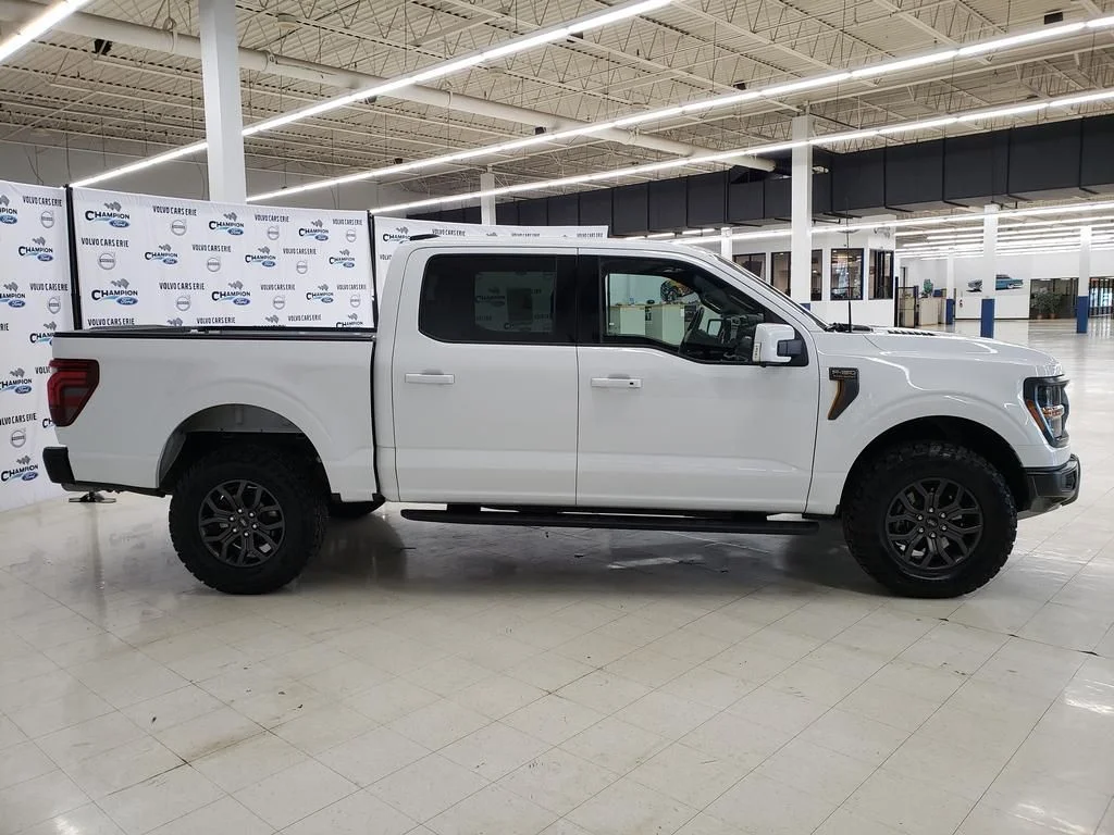 Used 2025 White Ford Tremor image 5