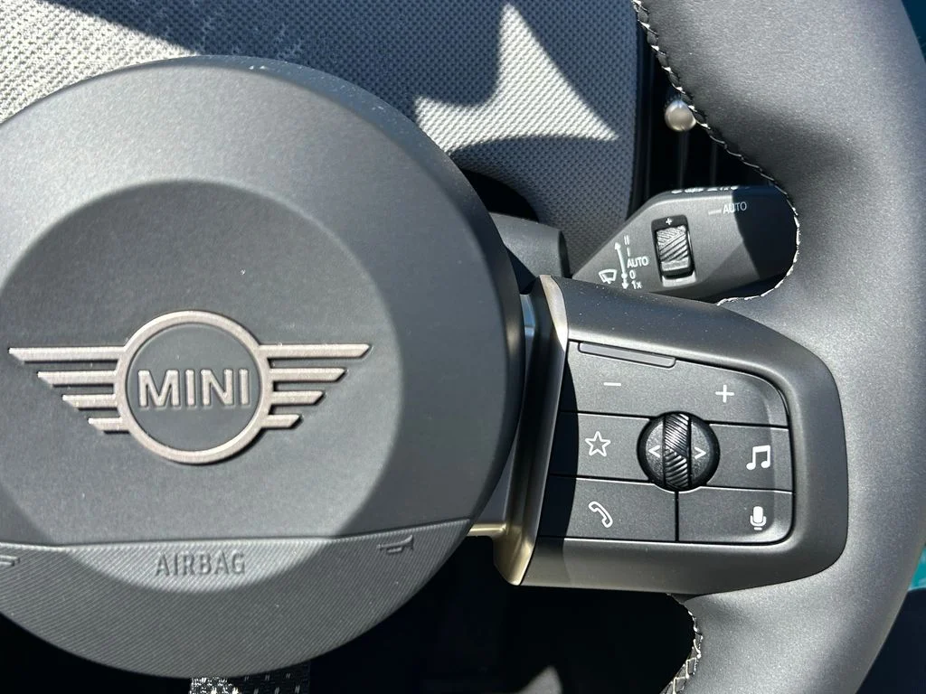 New 2026 Copper Grey Metallic MINI Signature Plus image 19