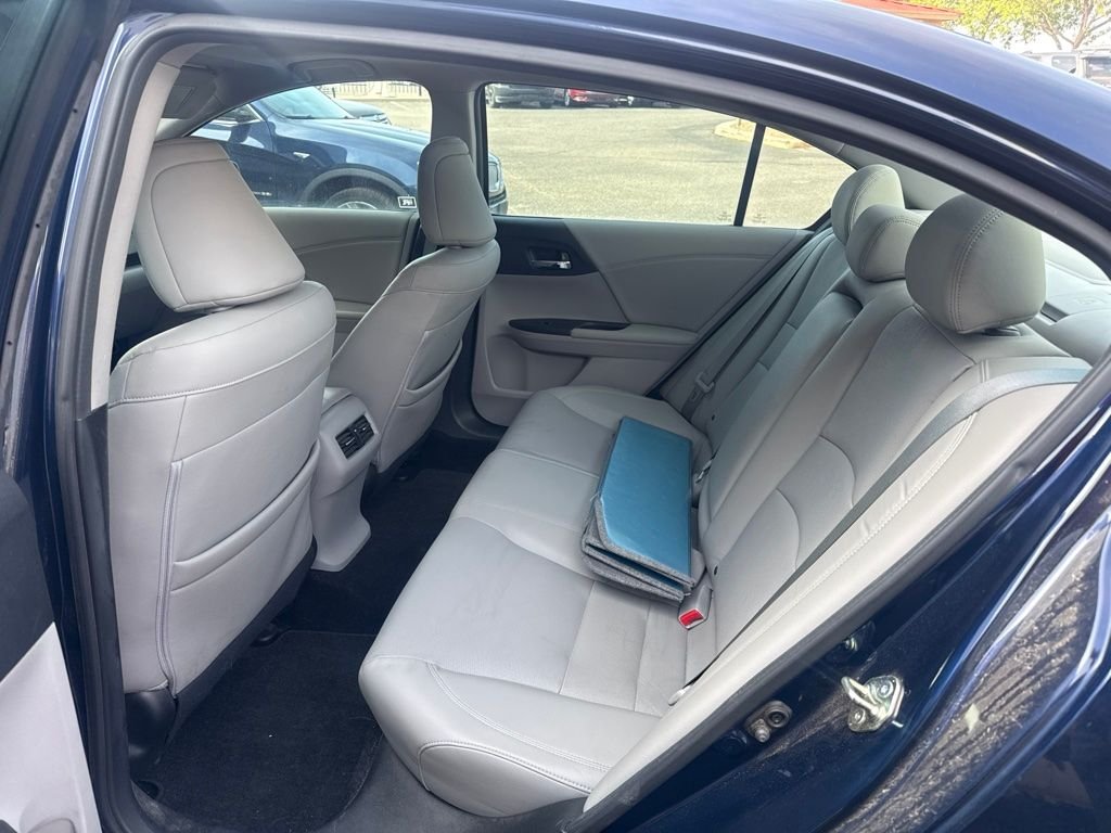 Used 2015 Blue Honda EX-L image 9