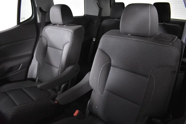 Used 2023 Blue GMC SLE image 16