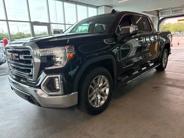 Used 2021 ONYX BLACK GMC SLT image 3
