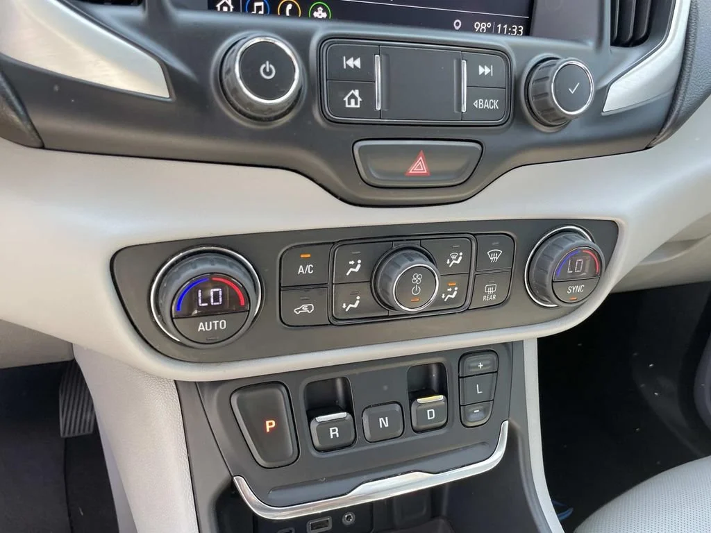 Used 2019 QUICKSILVER METALLIC GMC SLT image 25