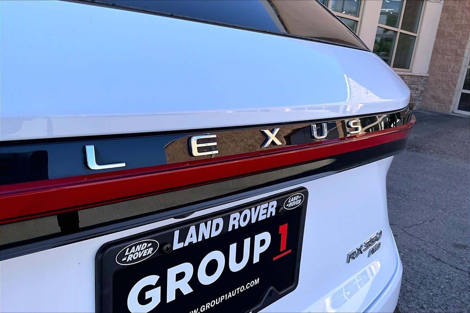 Used 2023 Ultra White Lexus F SPORT Handling image 31
