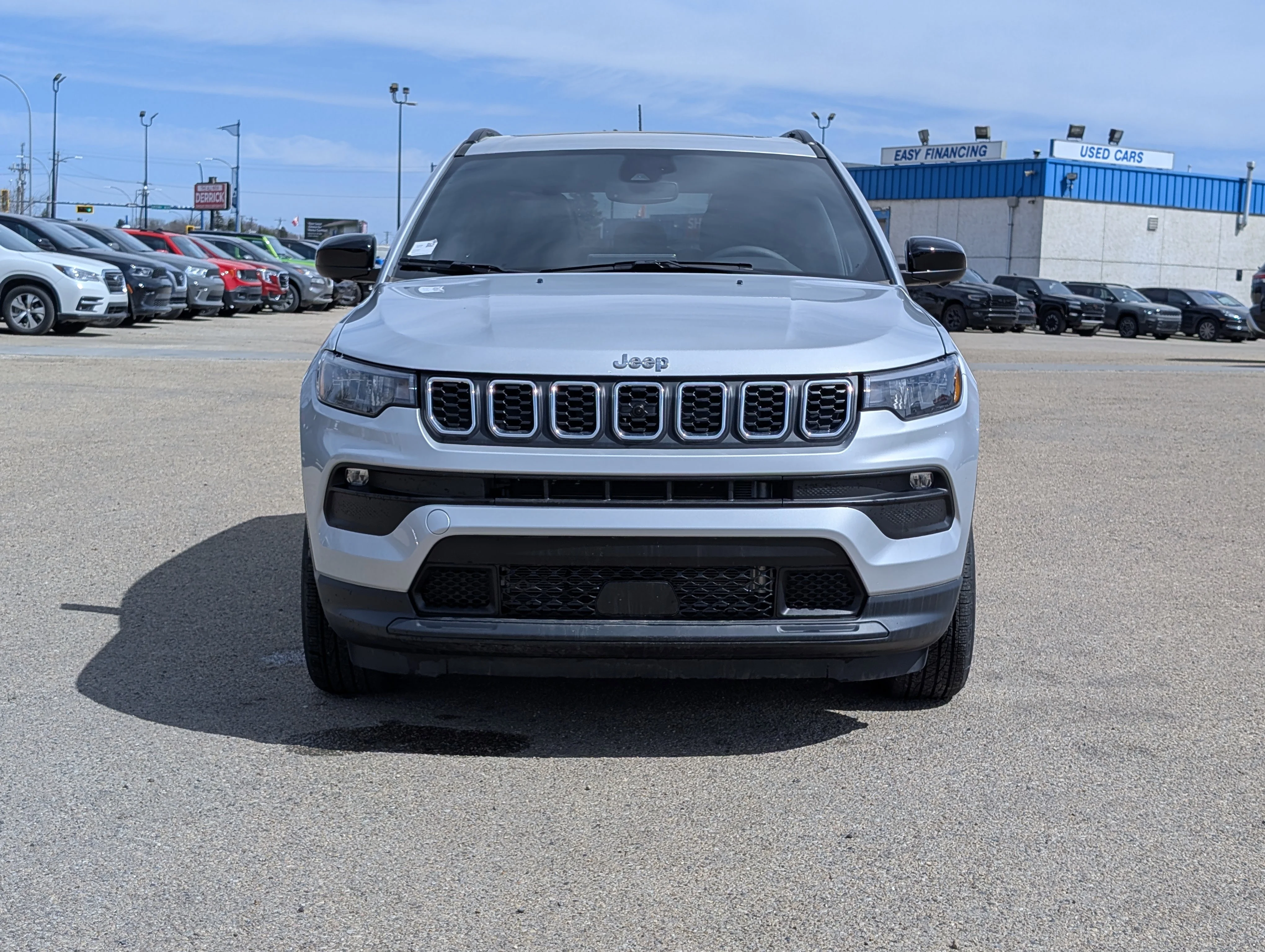New 2025 Silver Zynith Metallic Jeep North image 10