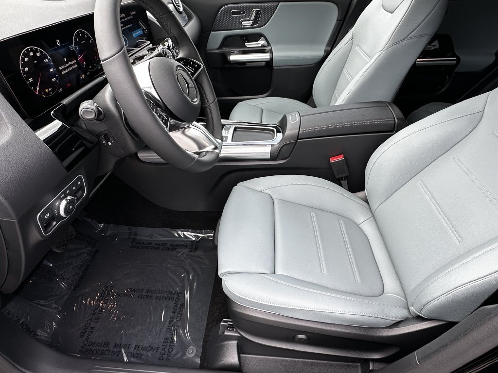 New 2026 Night Black Mercedes-Benz GLA 250 image 47