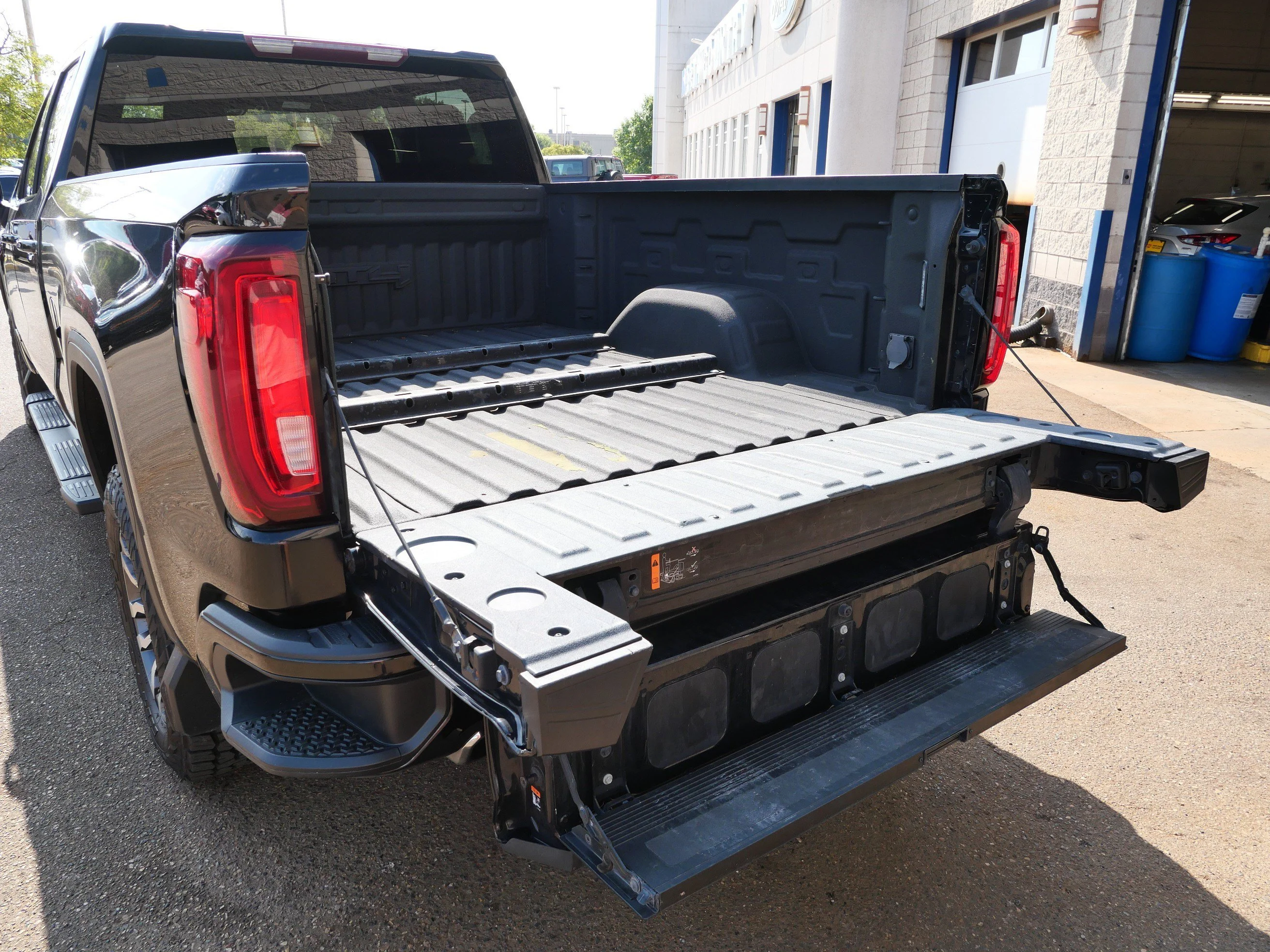 Certified Used 2021 Ebony Twilight Metallic GMC AT4 image 18