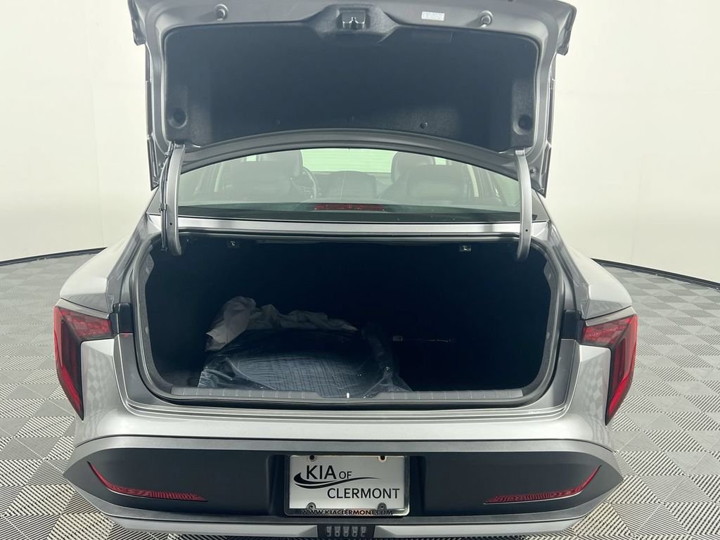 New 2026 Steel Gray Kia LXS image 33
