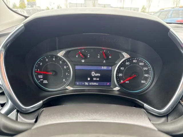 Used 2021 Silver Ice Metallic Chevrolet Premier image 19