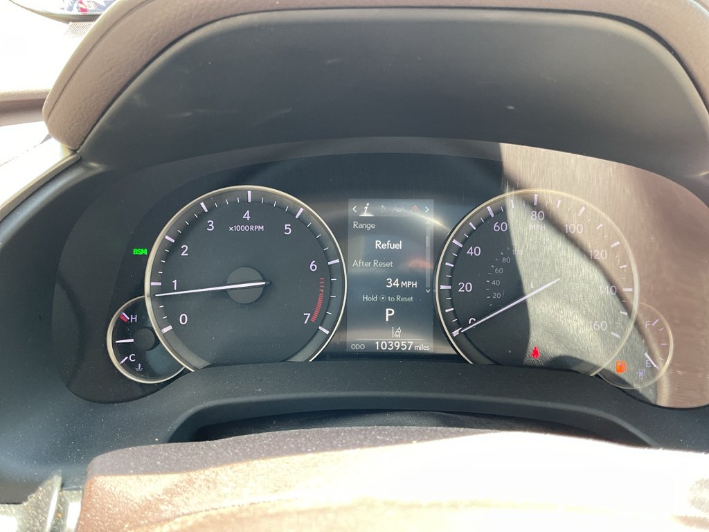 Used 2020 Eminent White Pearl Lexus  image 20
