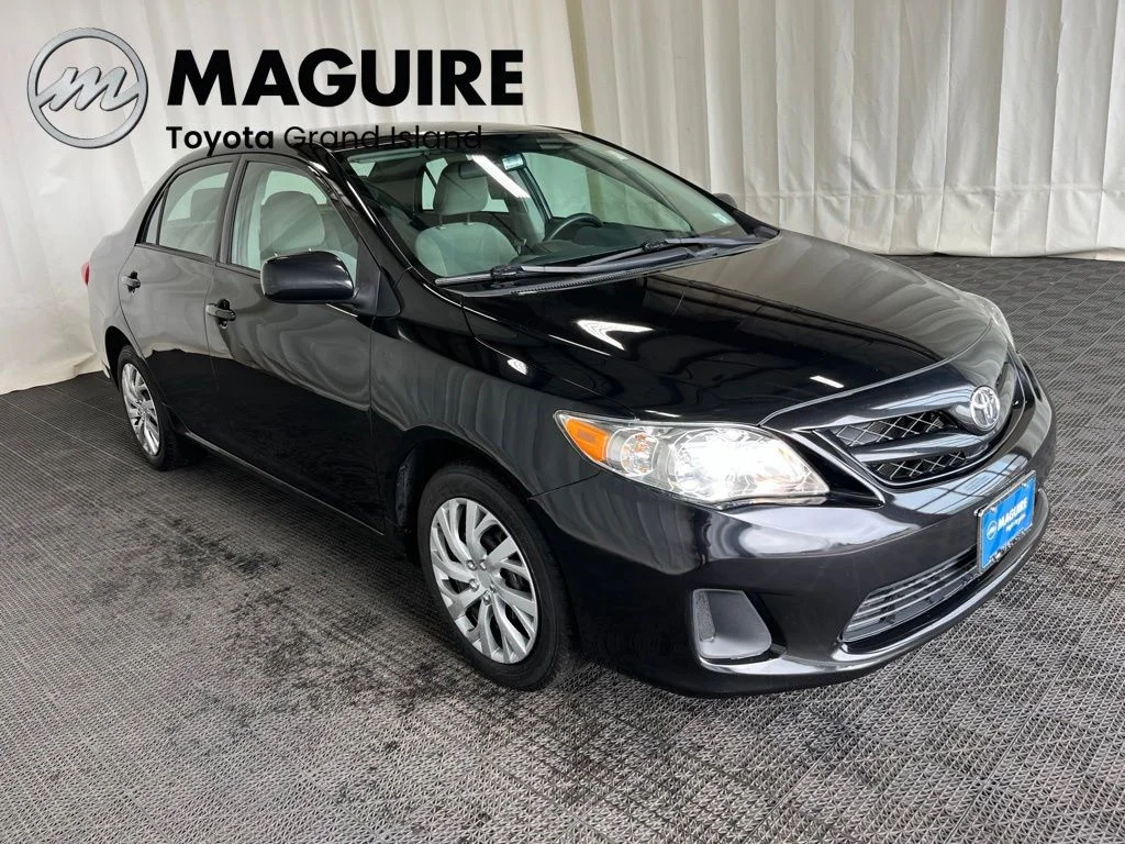 Used 2012 Black Toyota LE image 30