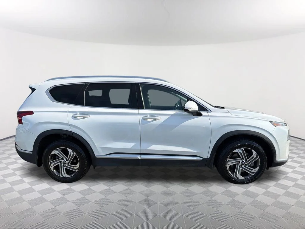 Used 2022 Gray Hyundai SEL image 4
