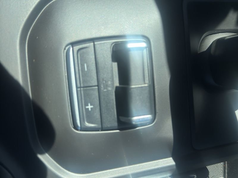 Used 2025 Sterling Metallic GMC Denali image 26