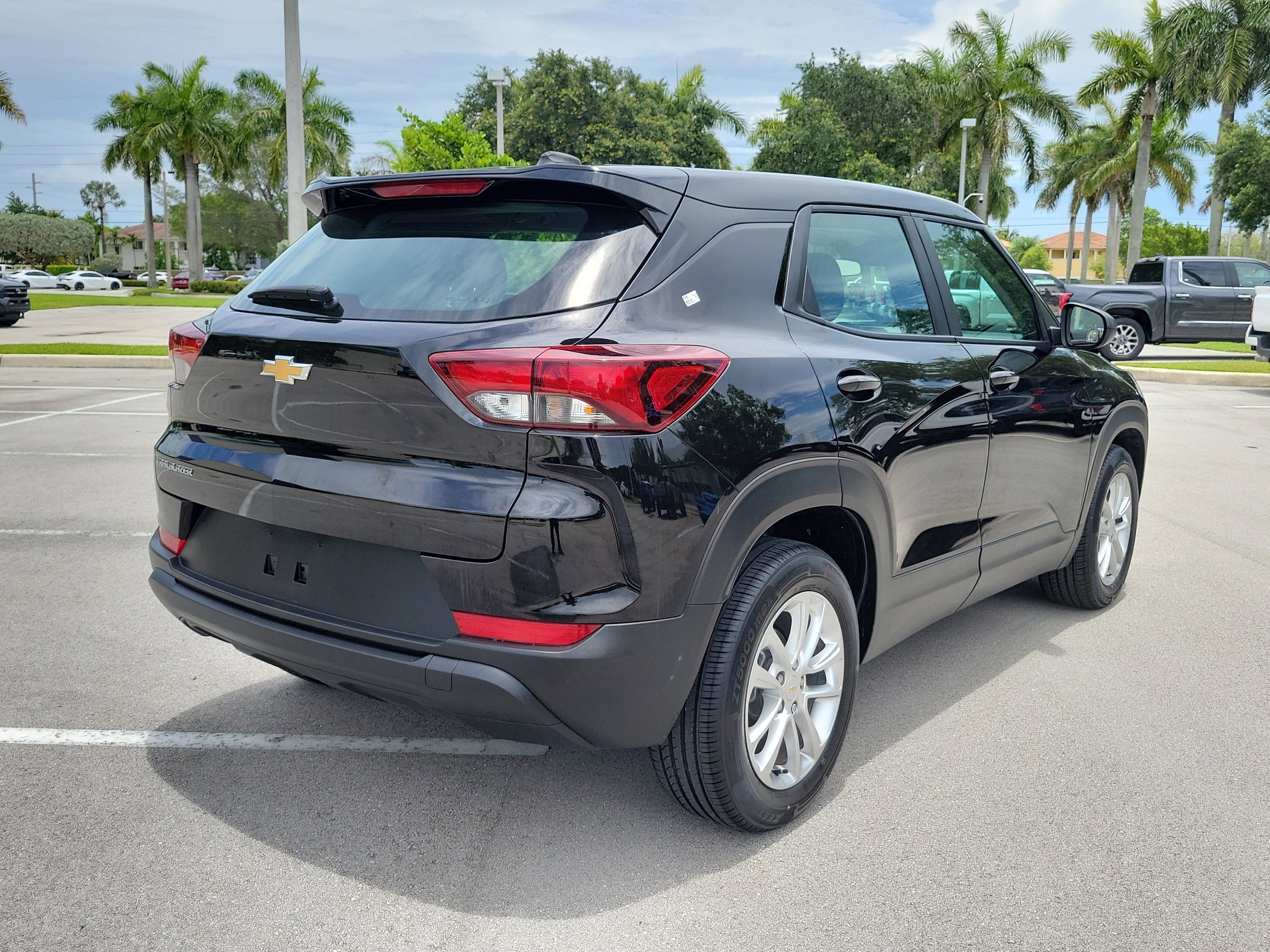 Used 2025 Mosaic Black Metallic Chevrolet LS image 7