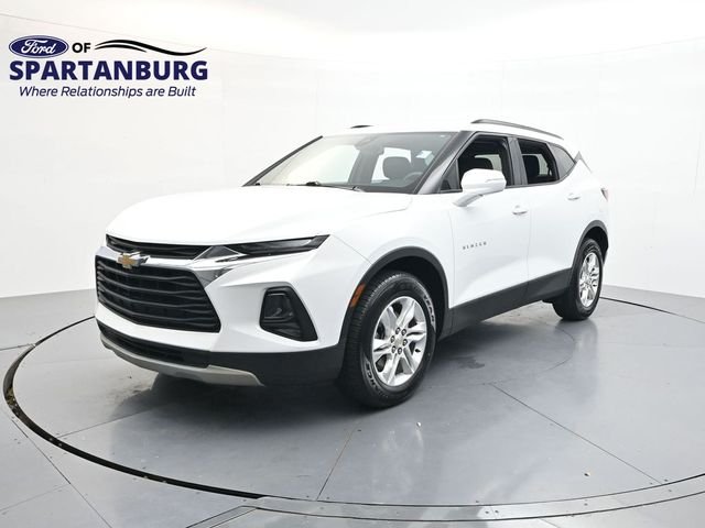Used 2022 Summit White Chevrolet LT image 2