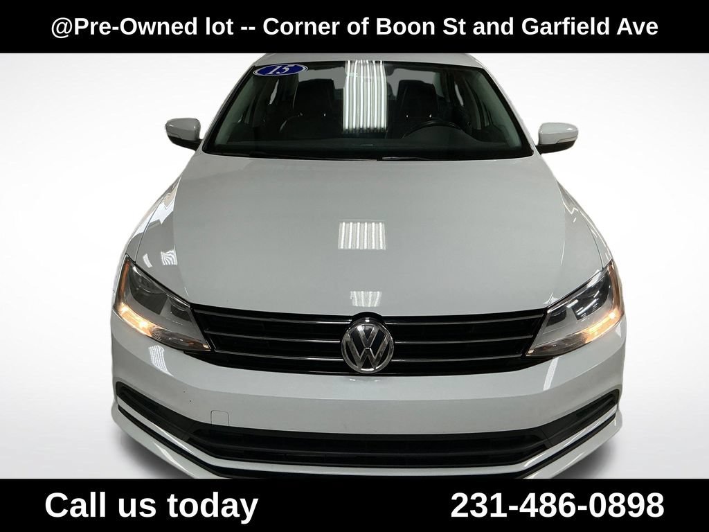 Used 2015 White Volkswagen 2.0L TDI S image 8