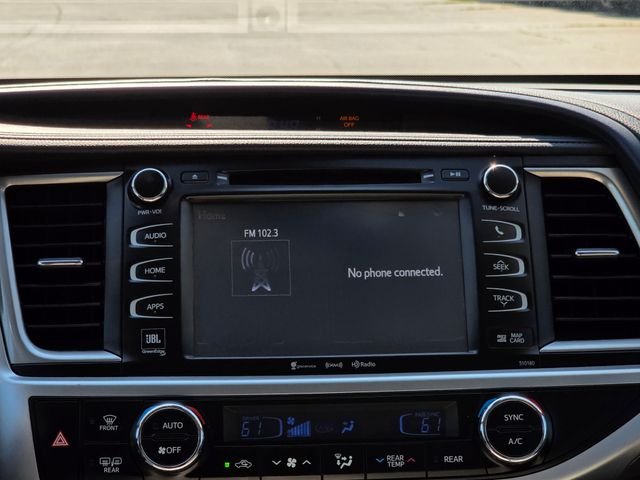 Used 2017 Blizzard Pearl Toyota Limited image 22