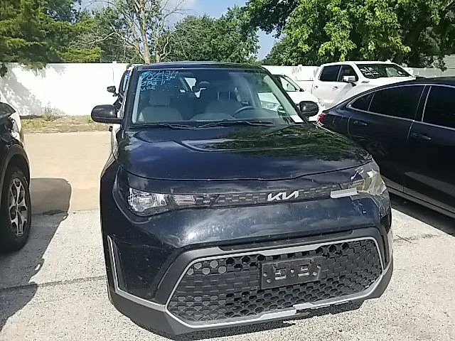 Used 2025 Black Kia LX image 5