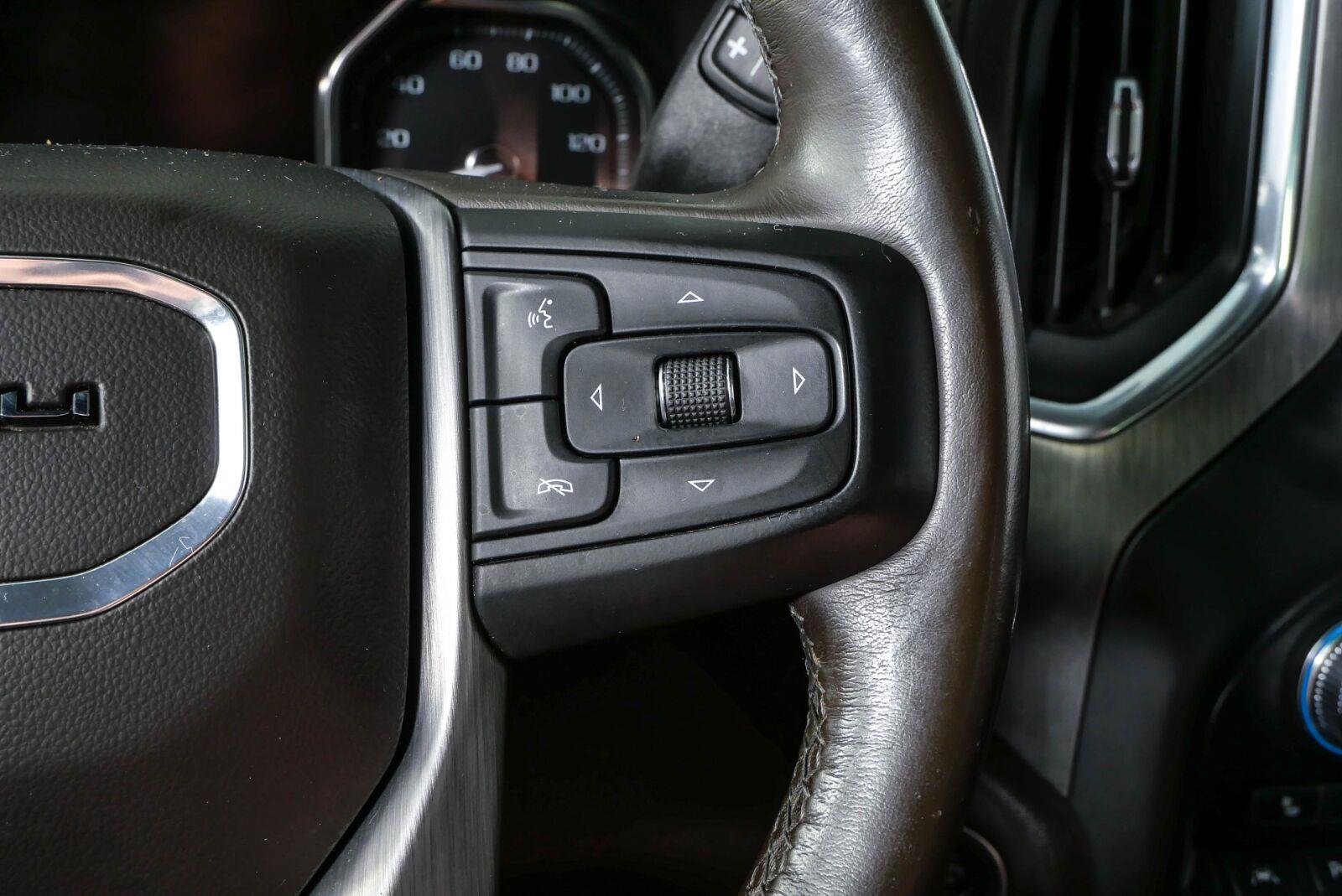 Used 2021 White GMC Denali image 12