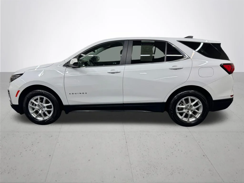 Used 2024 White Chevrolet LT image 3