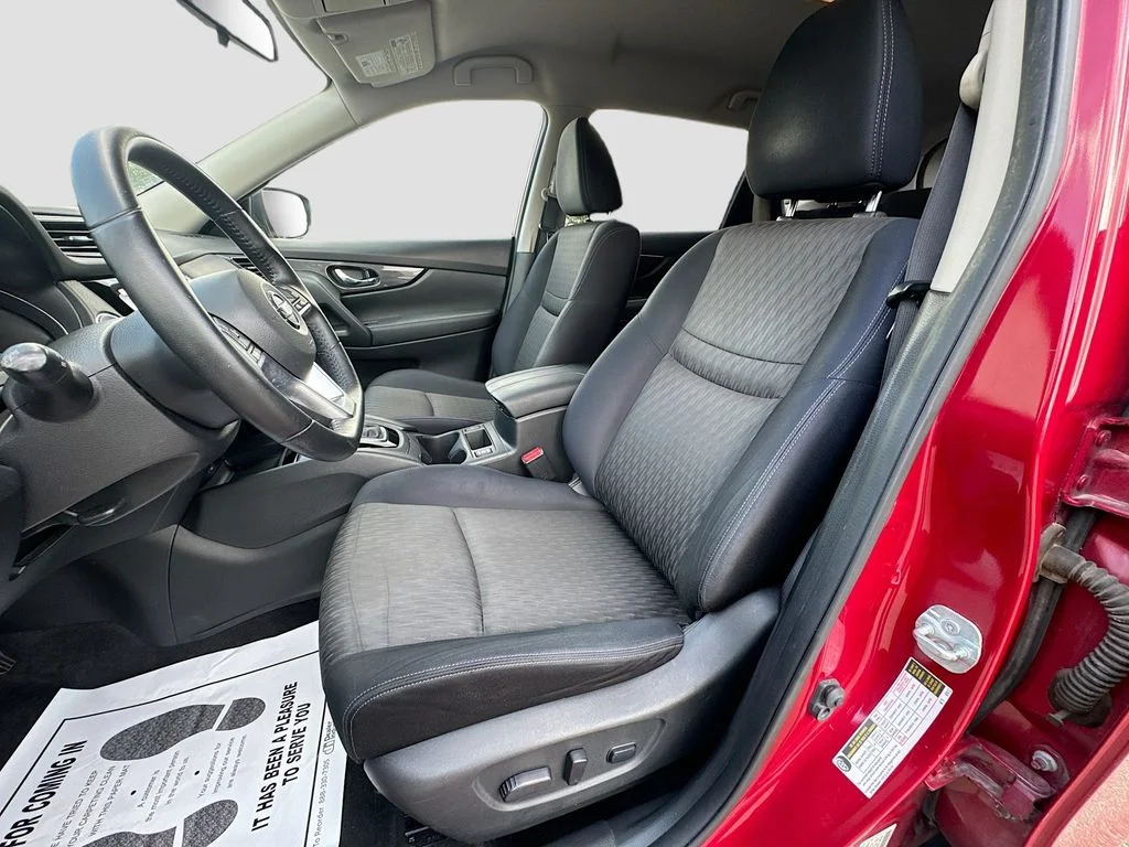 Used 2017 Red Nissan SV image 24
