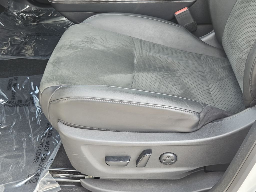 Used 2024 White Nissan ENGAGE+ e-4ORCE image 25