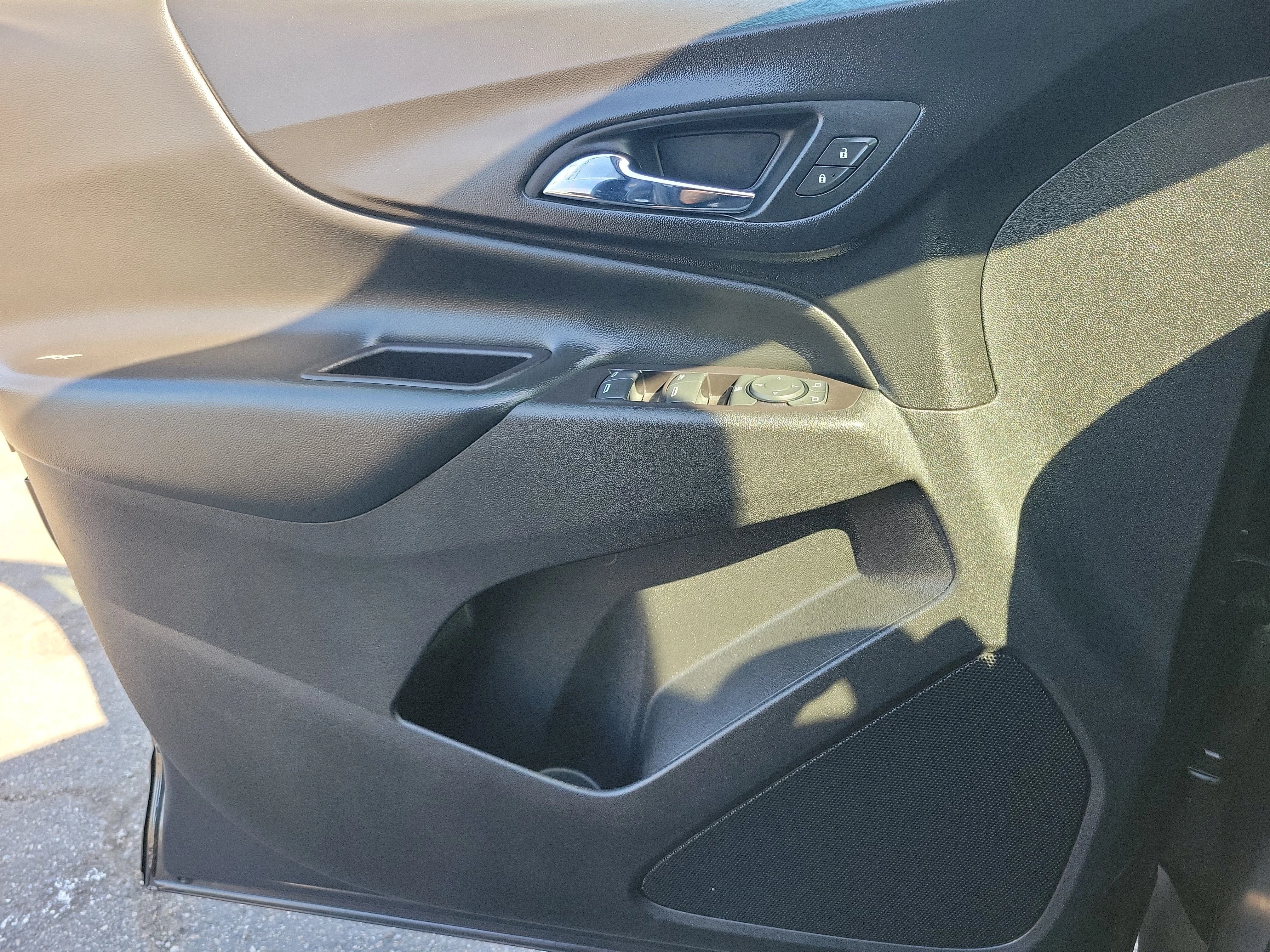 Certified Used 2022 Gray Chevrolet LT image 27