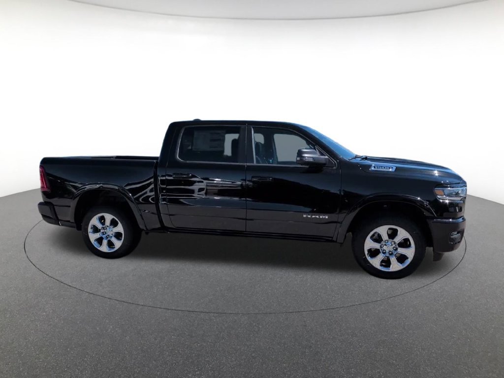 New 2026 Diamond Black Crystal Pearl-Coat Exterior Paint RAM BIG HORN image 5