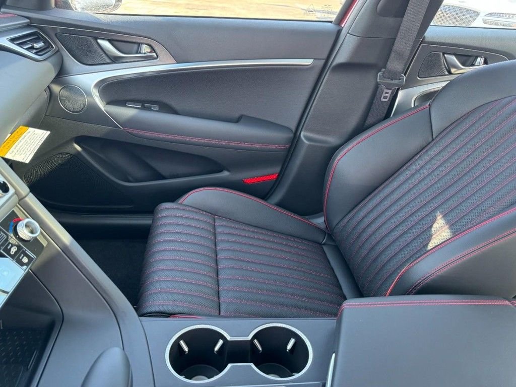 New 2026 Cavendish Red Genesis 3.3T SPORT PRESTIGE image 9