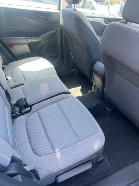 Used 2022 White Ford S image 6