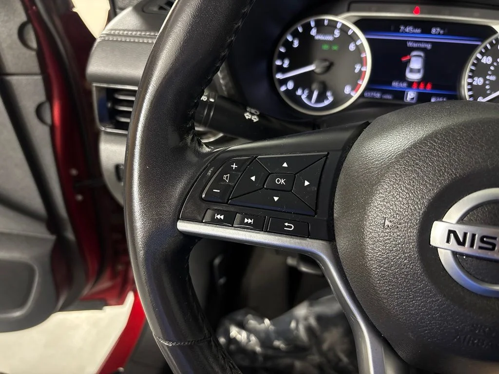 Used 2021 Red Nissan SV image 19
