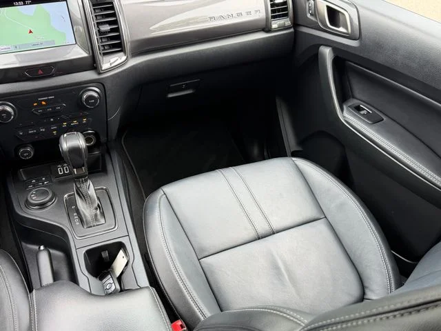 Used 2019 White Ford Lariat image 14
