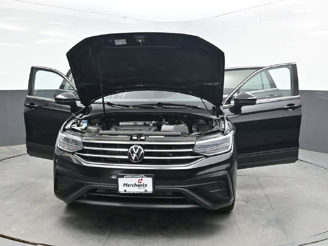 Used 2024 Black Volkswagen 2.0T SE image 53
