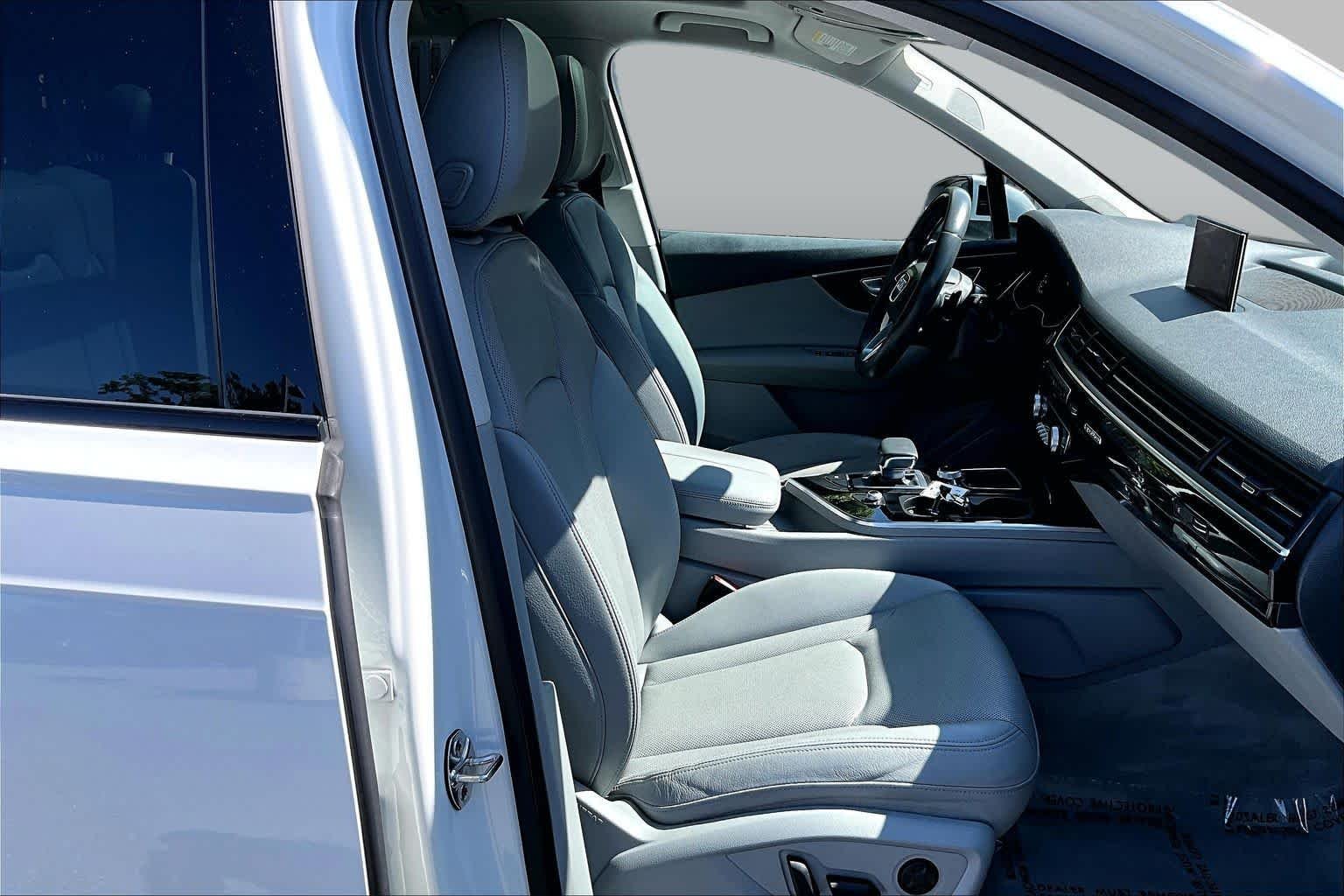 Used 2019 Carrara White Audi SE Premium Plus image 9