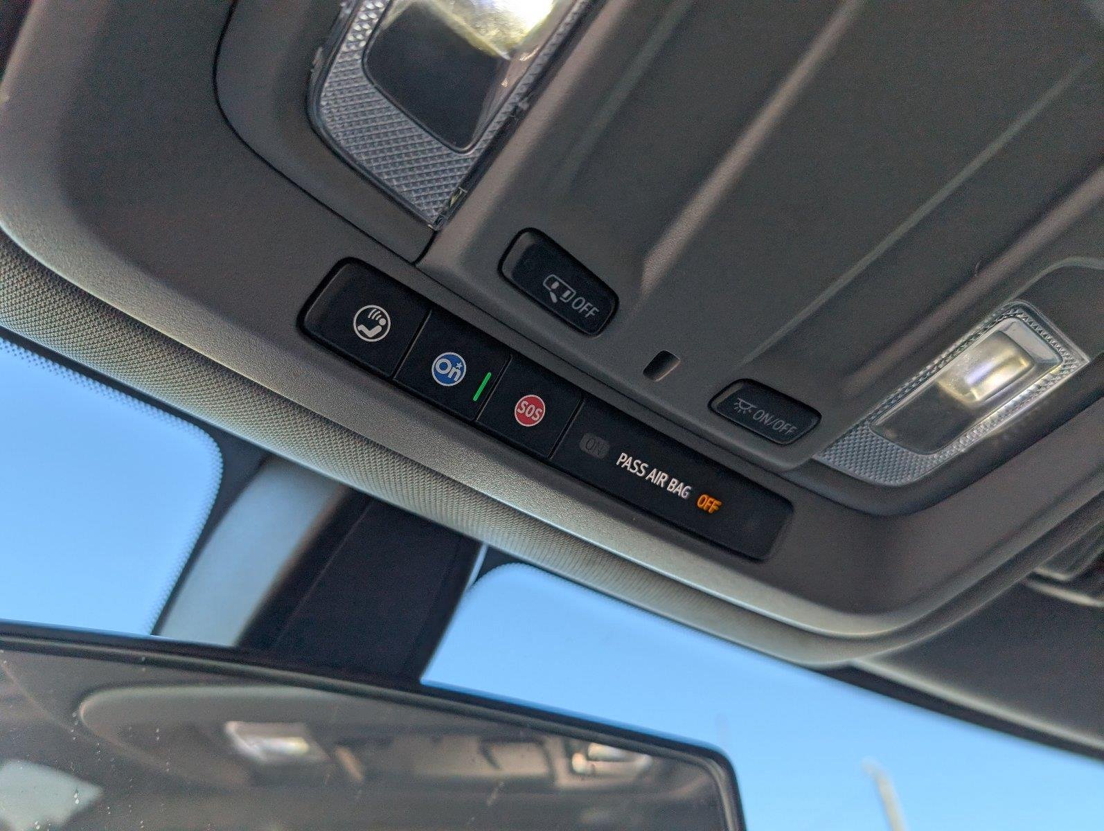 Used 2022 Shadow Gray Metallic Chevrolet LT image 25