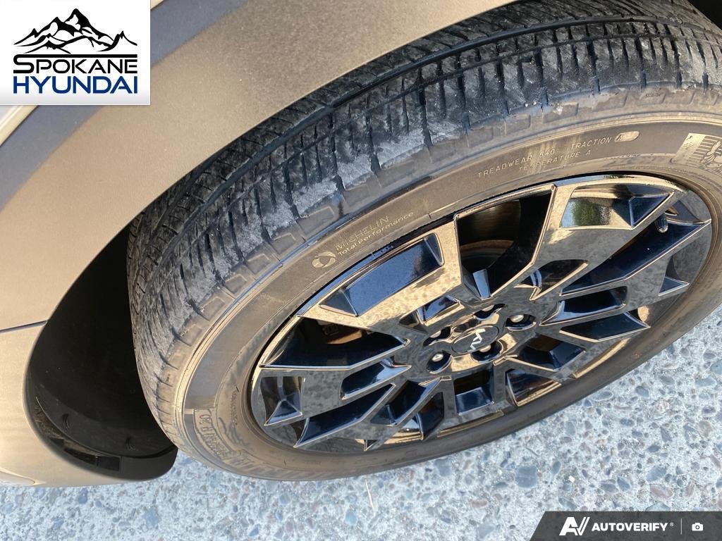 Used 2022 Wolf Gray Kia SX image 10