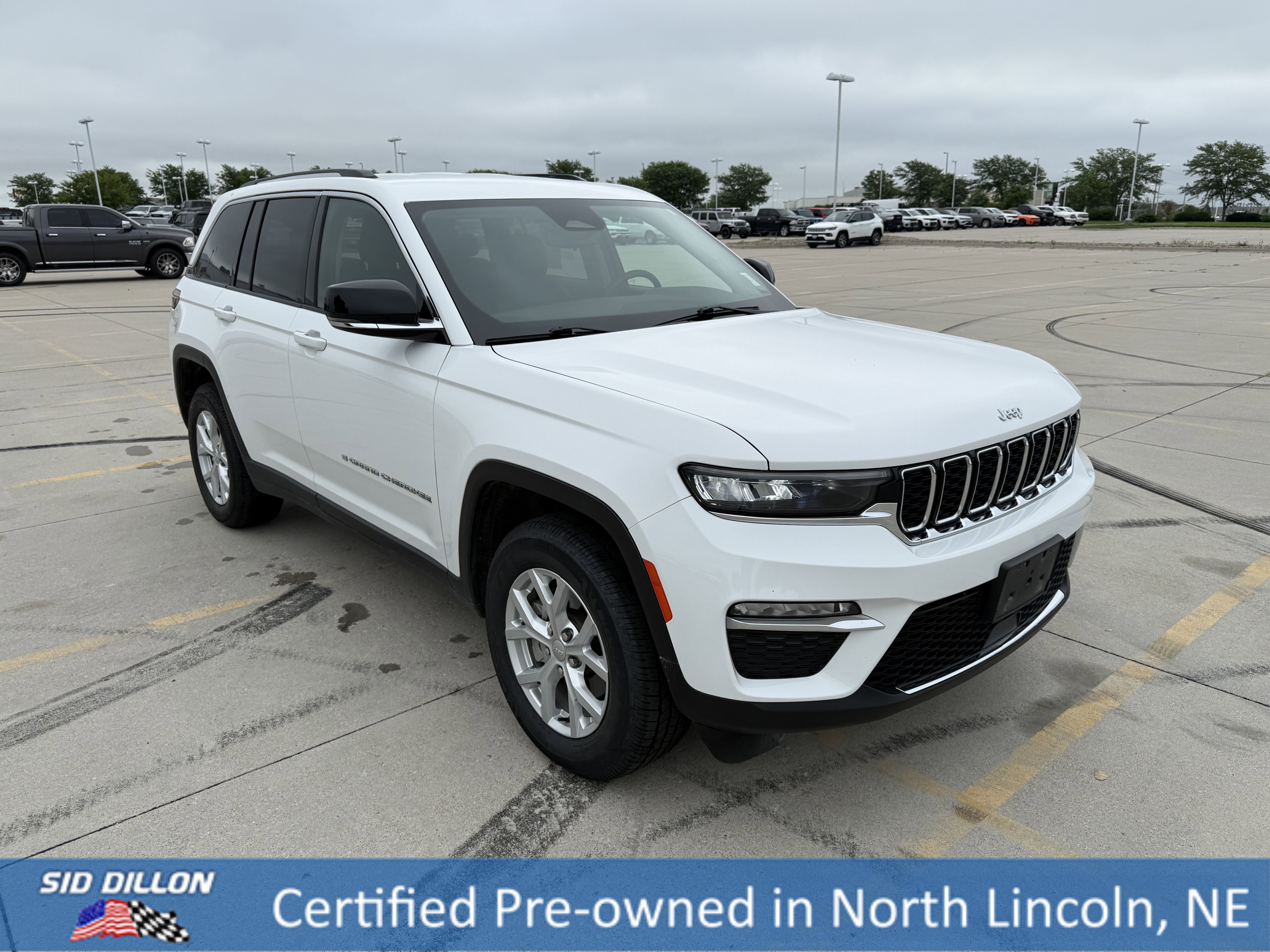 Used 2023 Bright White Clearcoat Jeep Limited image 6