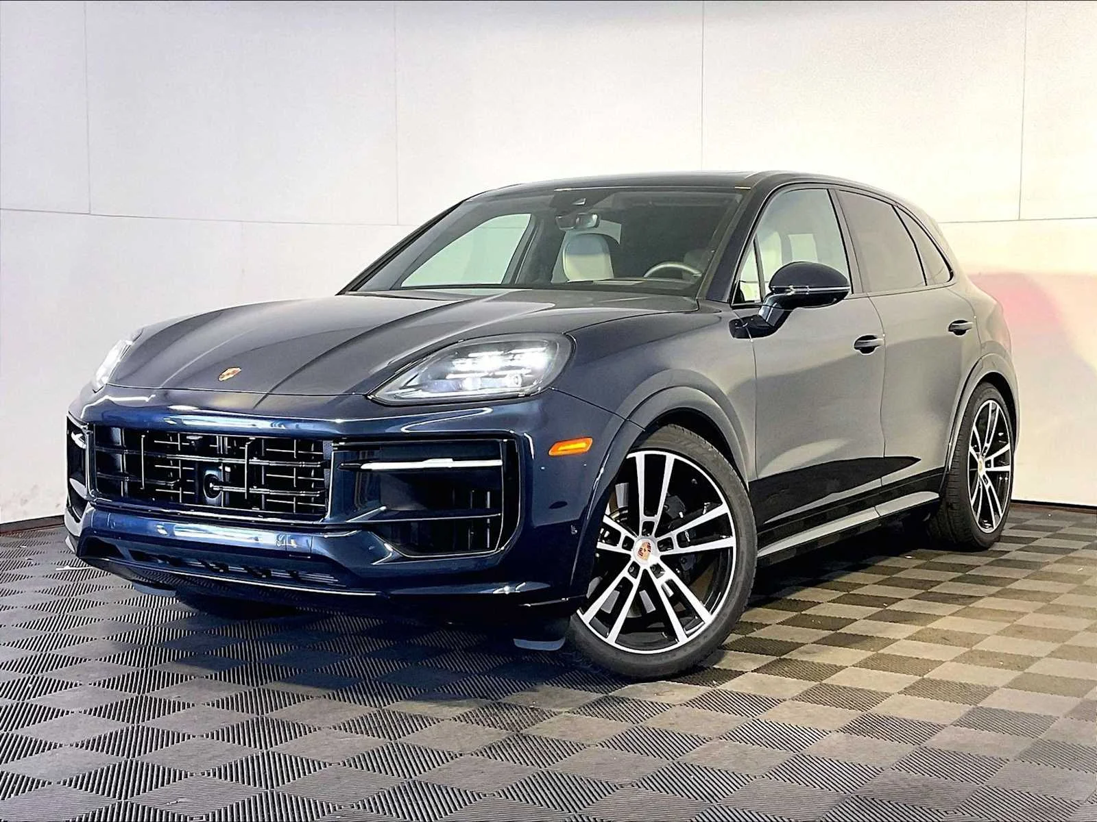 2026 Porsche Cayenne GTS