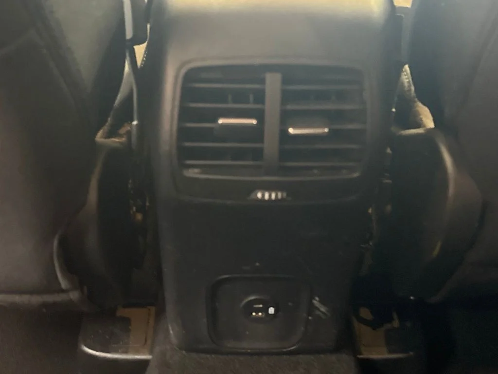 Used 2022 Blue Ford SE image 21