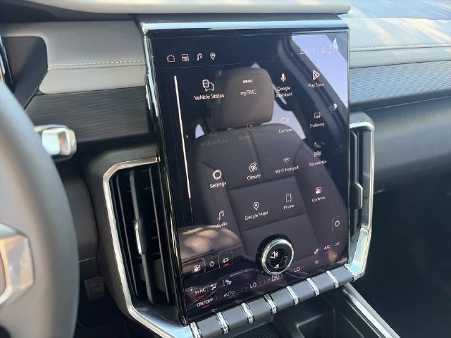 New 2027 Silver GMC Elevation image 16