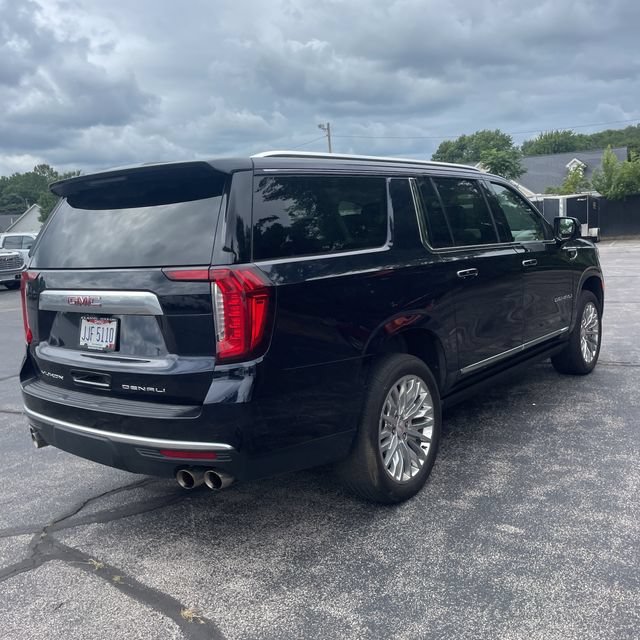 Used 2024 Midnight Blue Metallic GMC Denali image 4