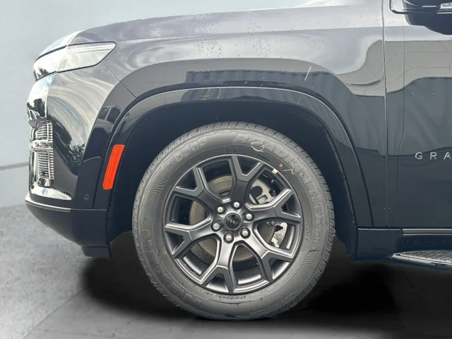 New 2026 Black Jeep Limited Altitude image 31