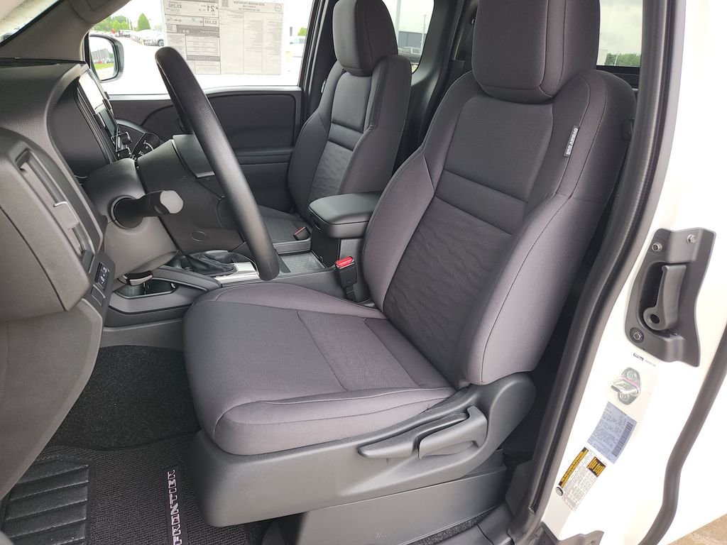 New 2026 White Nissan S King Cab image 8